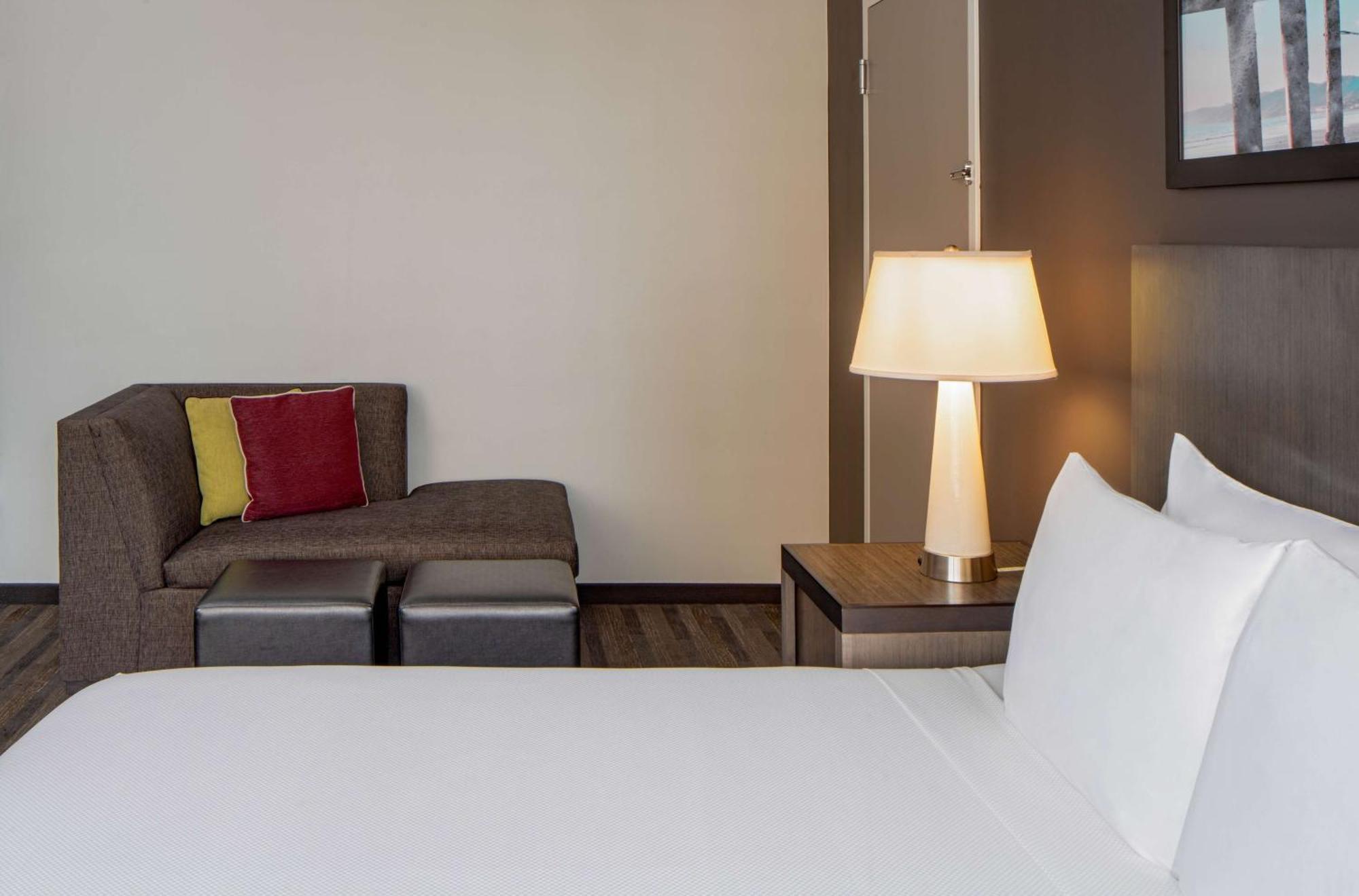 Hyatt House New Orleans Downtown Hotell Exteriör bild
